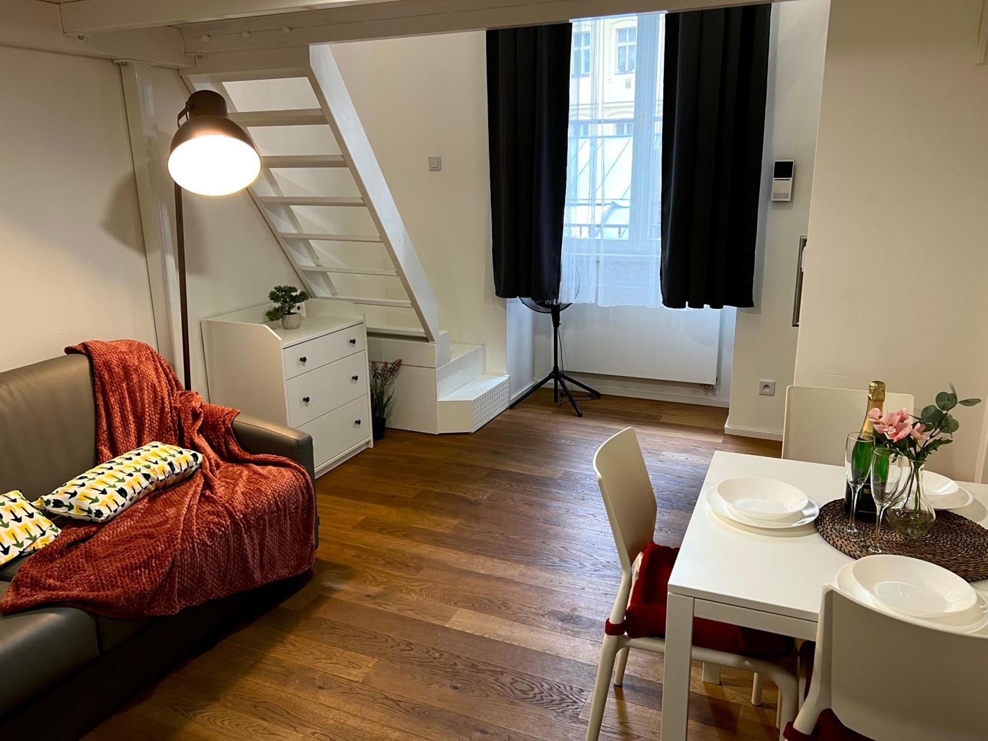 Opletalova 1min From Wenceslas Square Appartamento *